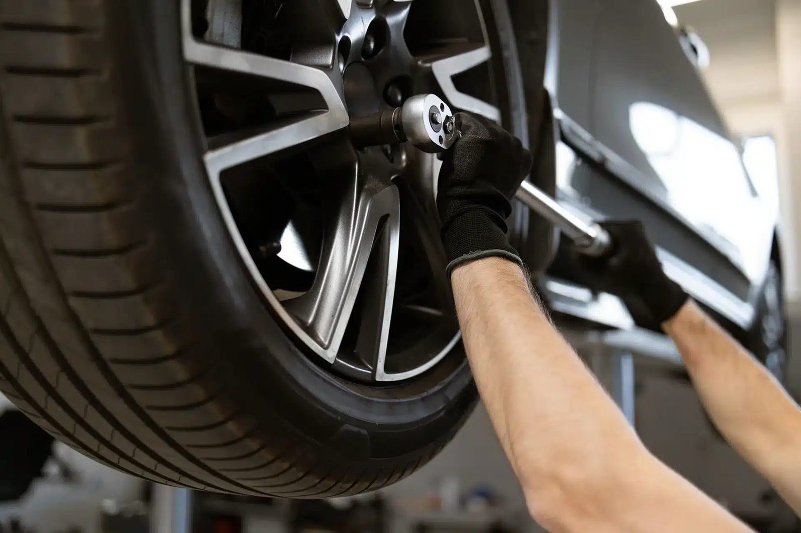 The 5 Best Torque Wrenches for Lug Nuts and Auto Work (2026)